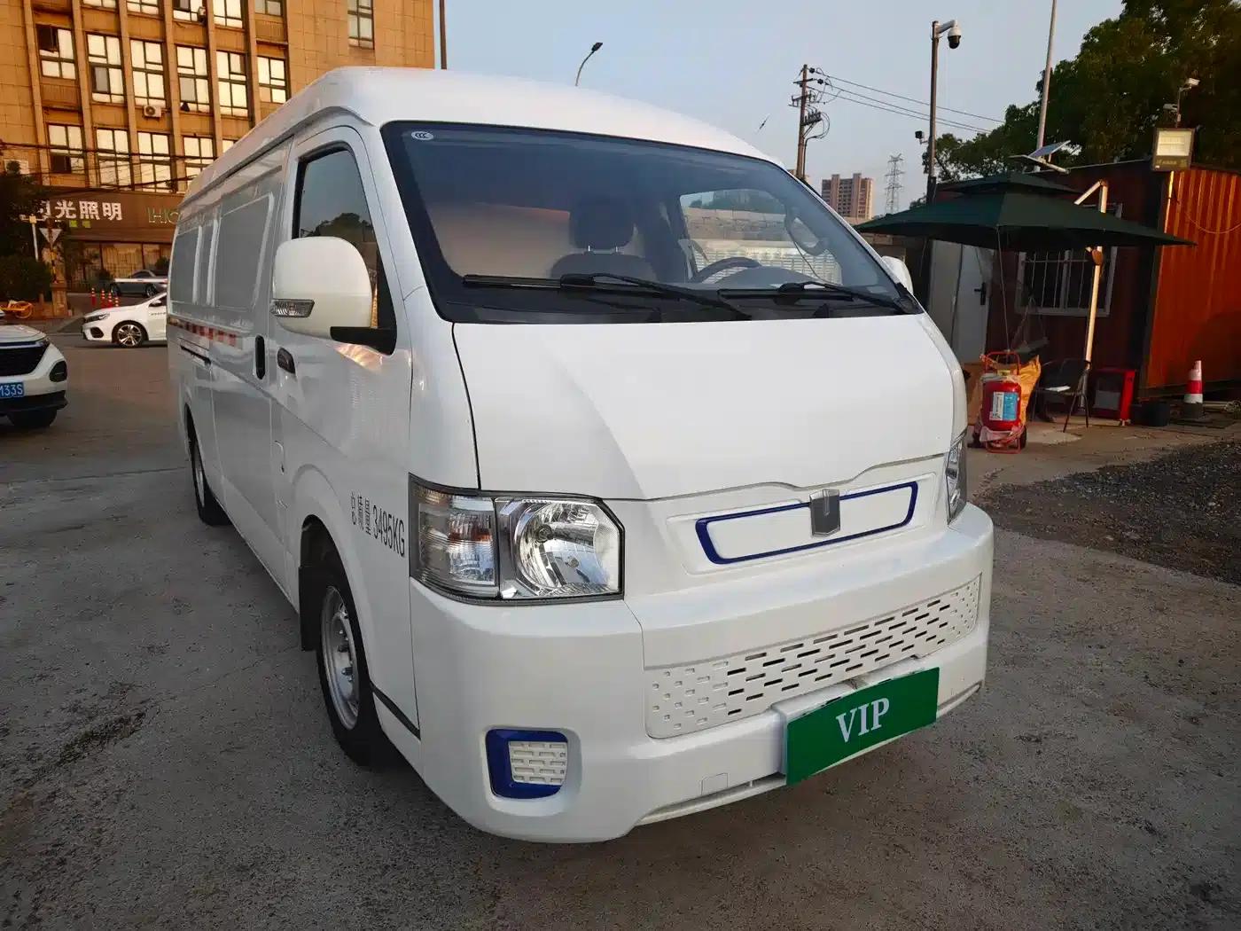 CATL E6 2020 model van, high-roof, 1365kg payload, high-capacity battery pack from CATL. — миниатюра 3