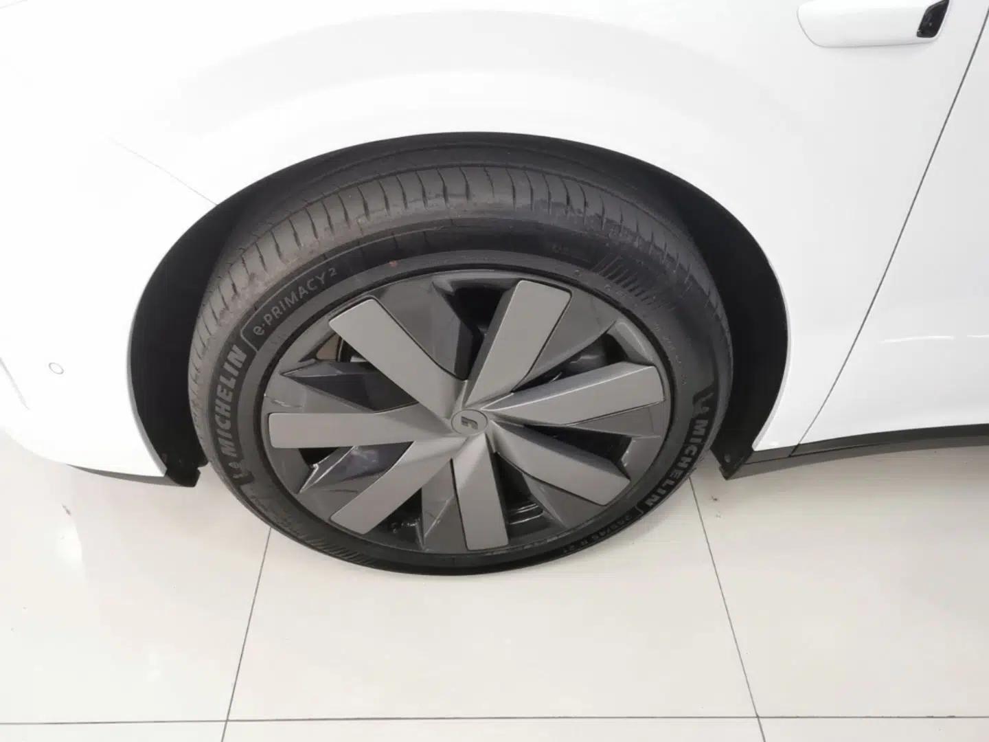 Li Auto i8 2025 Model Standard Version — миниатюра 8