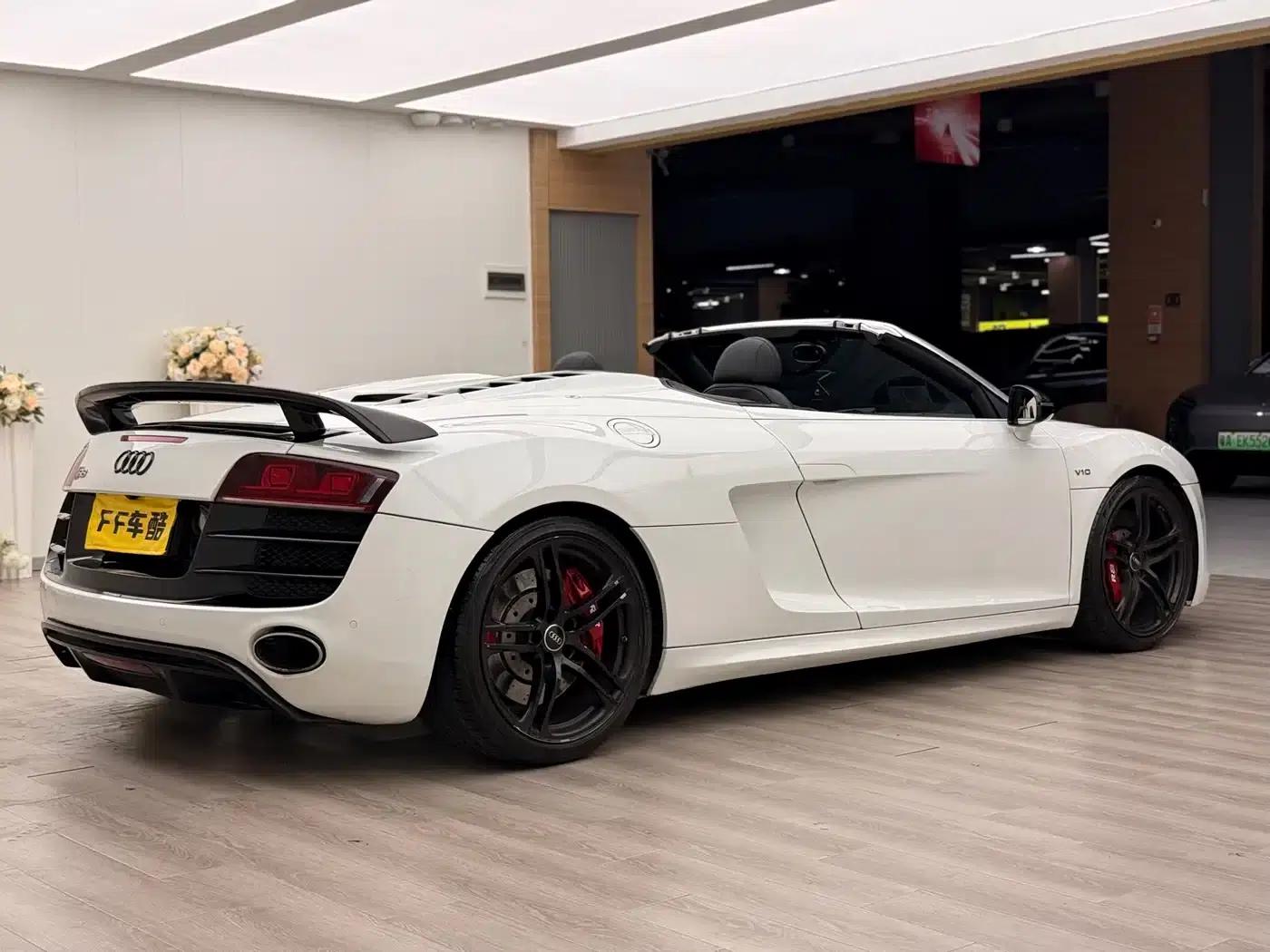 2011 Audi R8 Spyder 5.2 FSI quattro — миниатюра 11