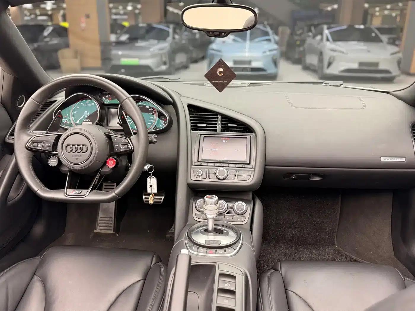 2011 Audi R8 Spyder 5.2 FSI quattro — миниатюра 15
