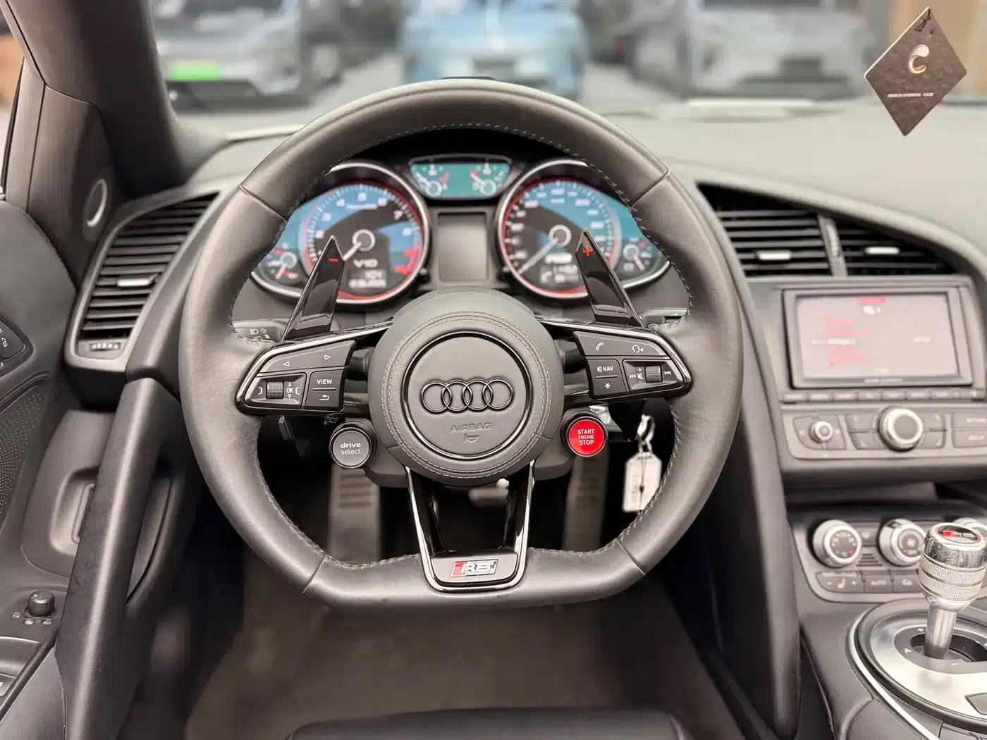 2011 Audi R8 Spyder 5.2 FSI quattro — миниатюра 16