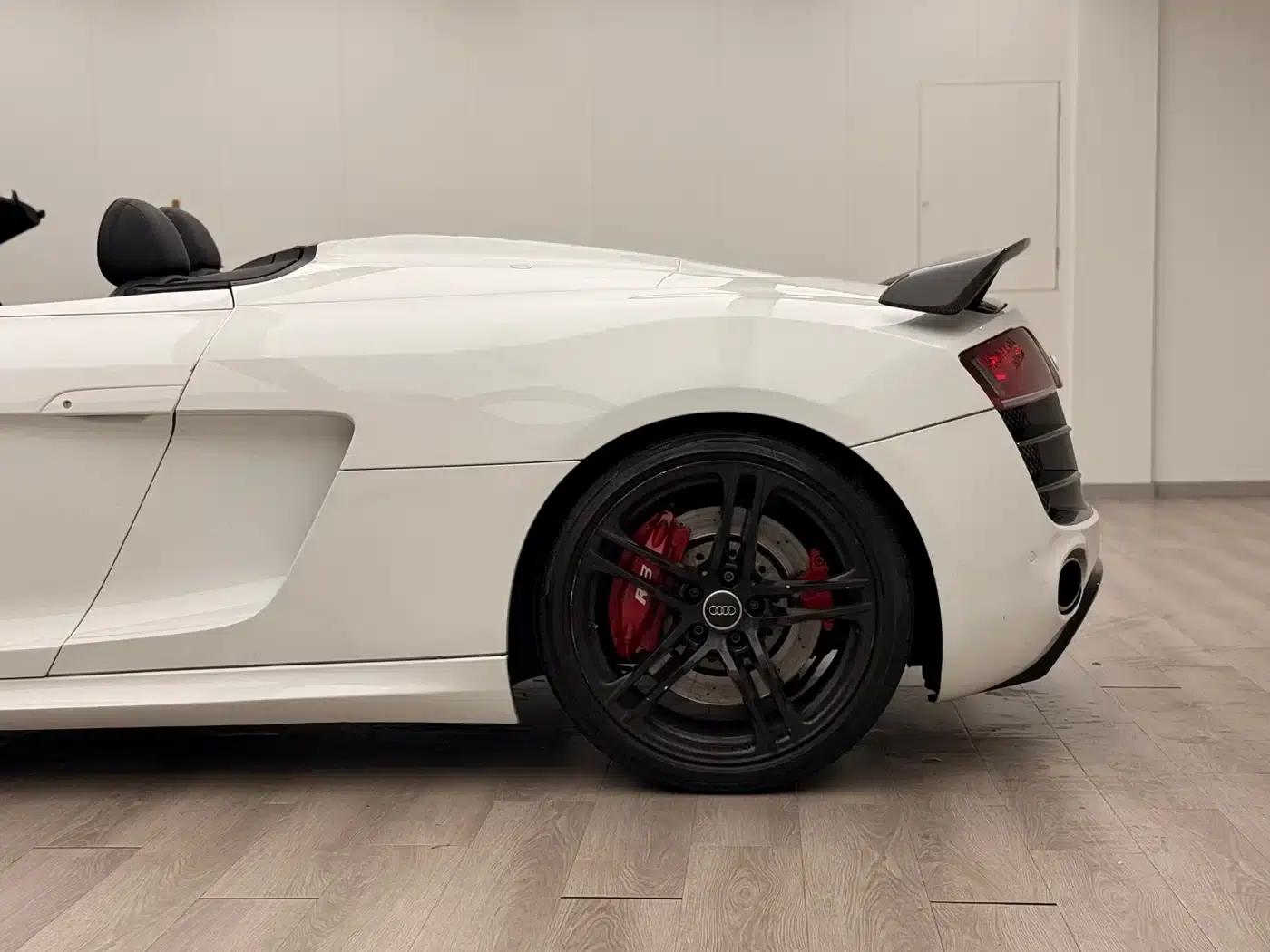 2011 Audi R8 Spyder 5.2 FSI quattro — миниатюра 7