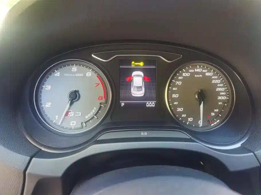 Audi S3 2015 Model S3 2.0T Limousine — миниатюра 14