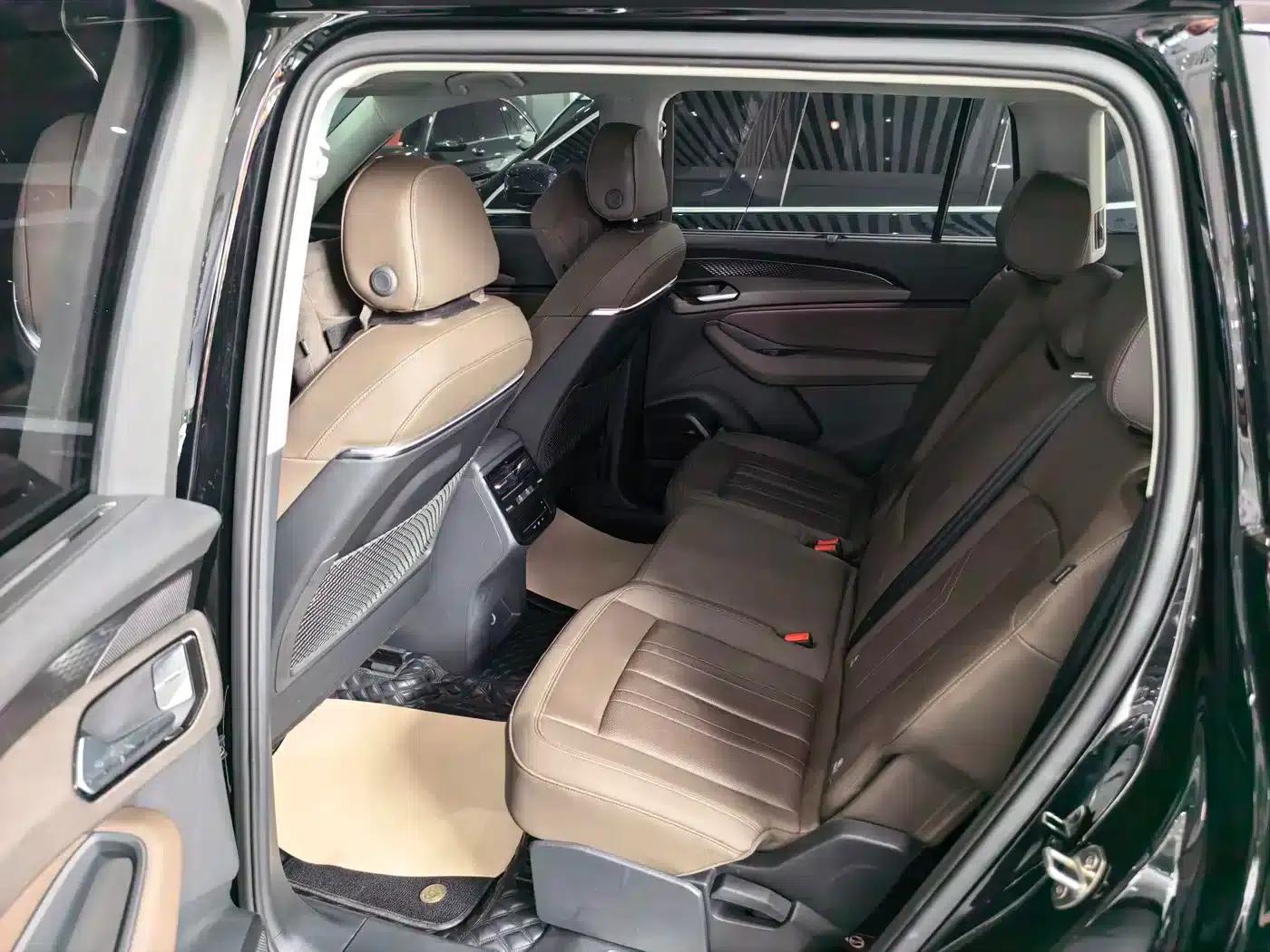 Audi Q6 2024 45 TFSI quattro Qiyun Edition Yulin Package 7-seater — миниатюра 8