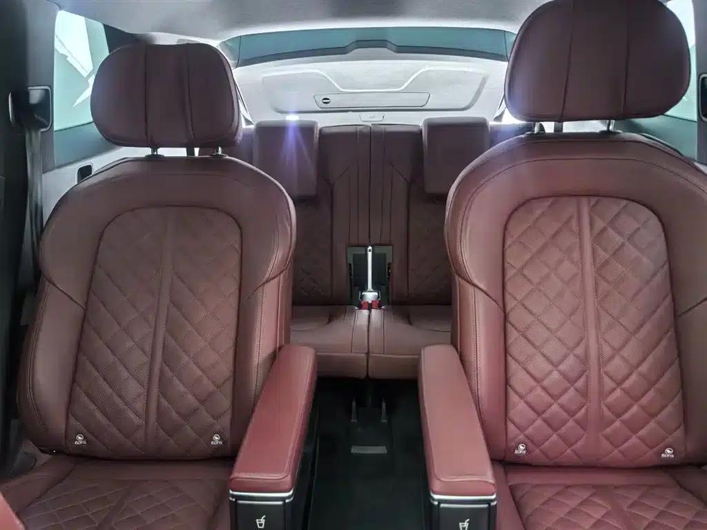 Audi Q6 2023 45 TFSI quattro Black Edition — миниатюра 11