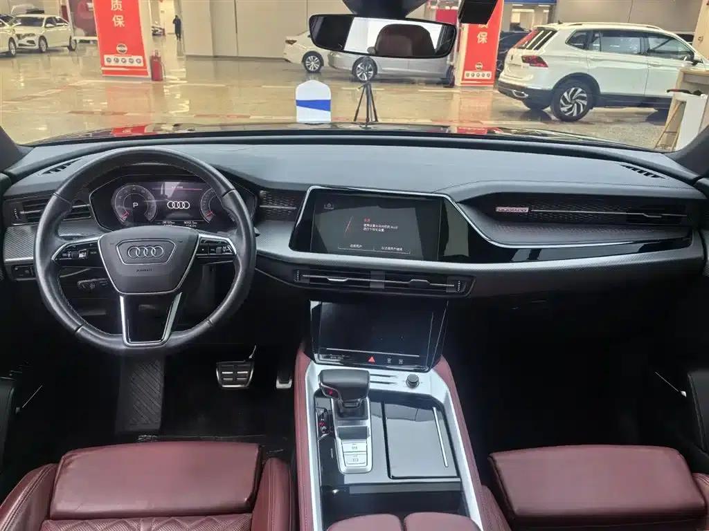 Audi Q6 2023 45 TFSI quattro Black Edition — миниатюра 12