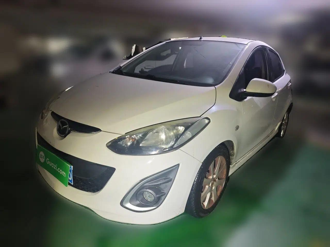 Mazda 2 2012 Hatchback Xuan Dong 1.5L Automatic Value Edition — миниатюра 1
