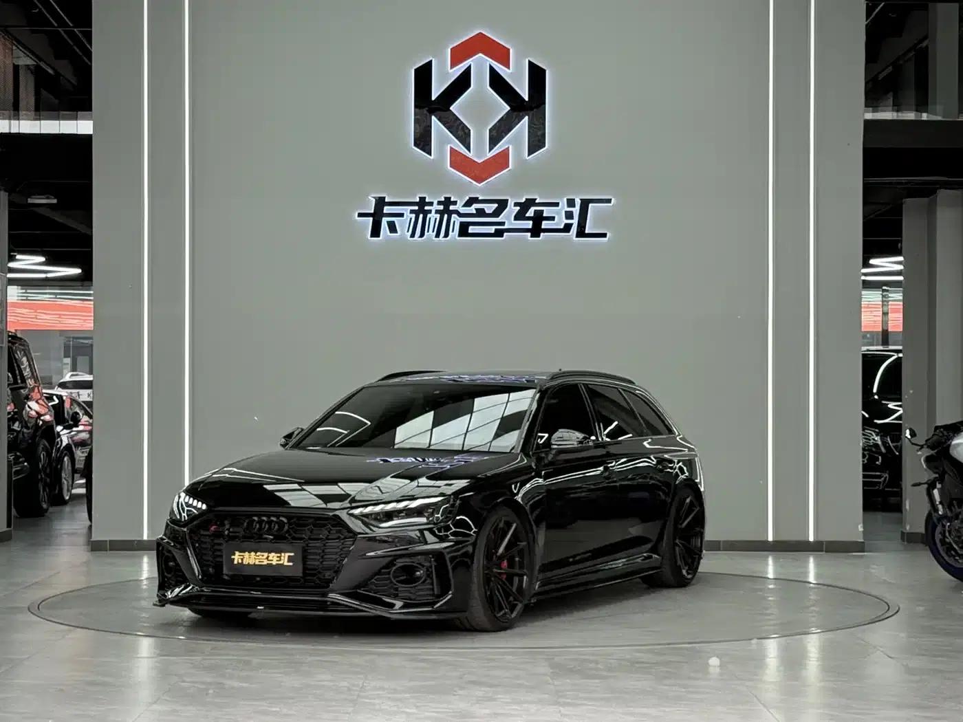 2024 Audi RS 4 RS4 Avant Sport Edition — миниатюра 1