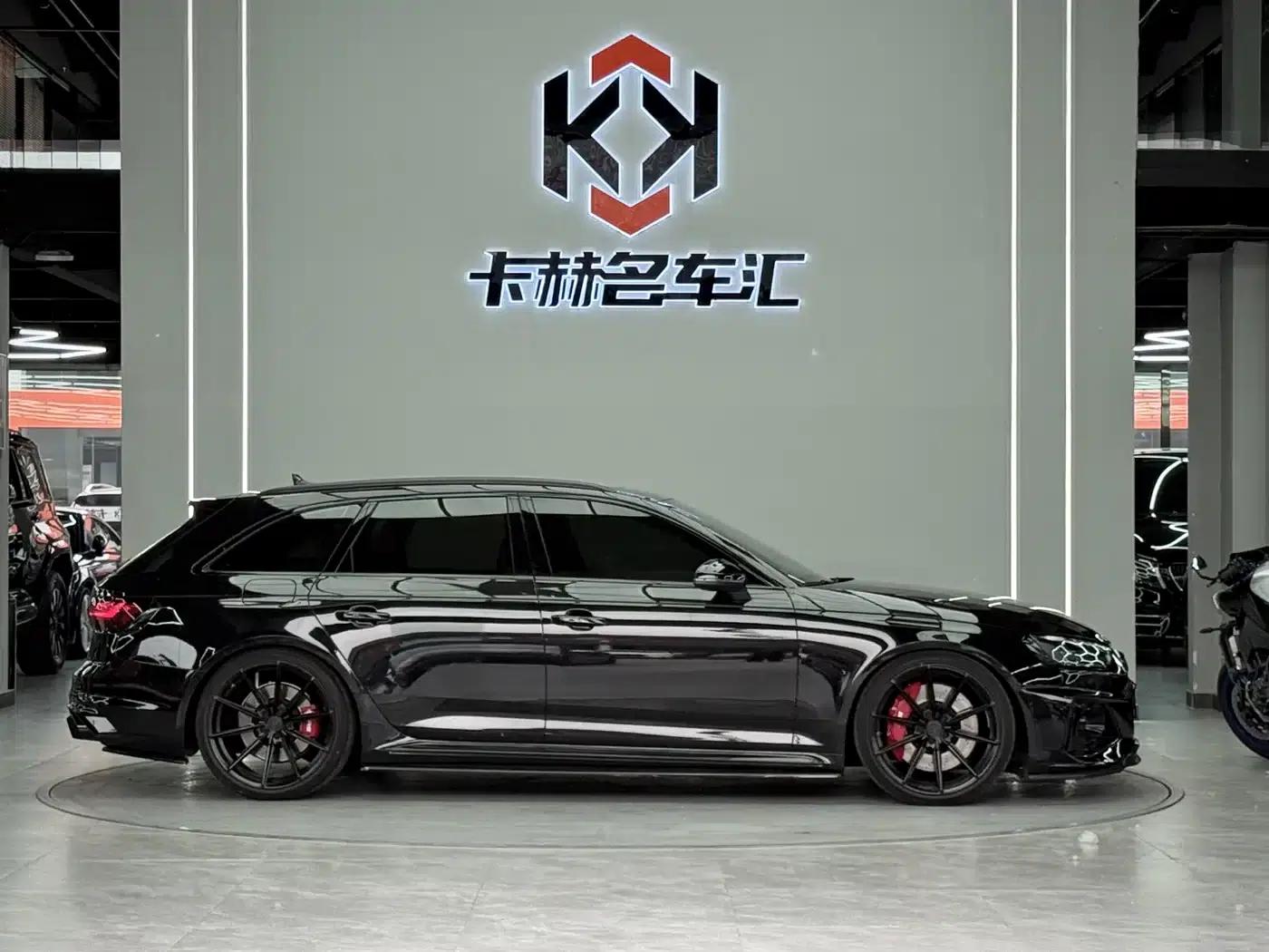 2024 Audi RS 4 RS4 Avant Sport Edition — миниатюра 4