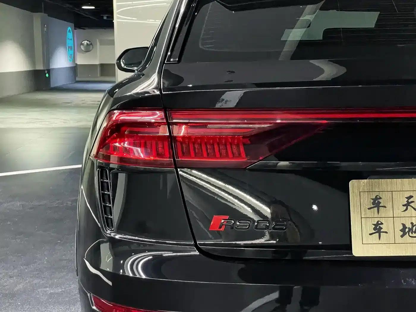 2022 Audi RS Q8 4.0T — миниатюра 23