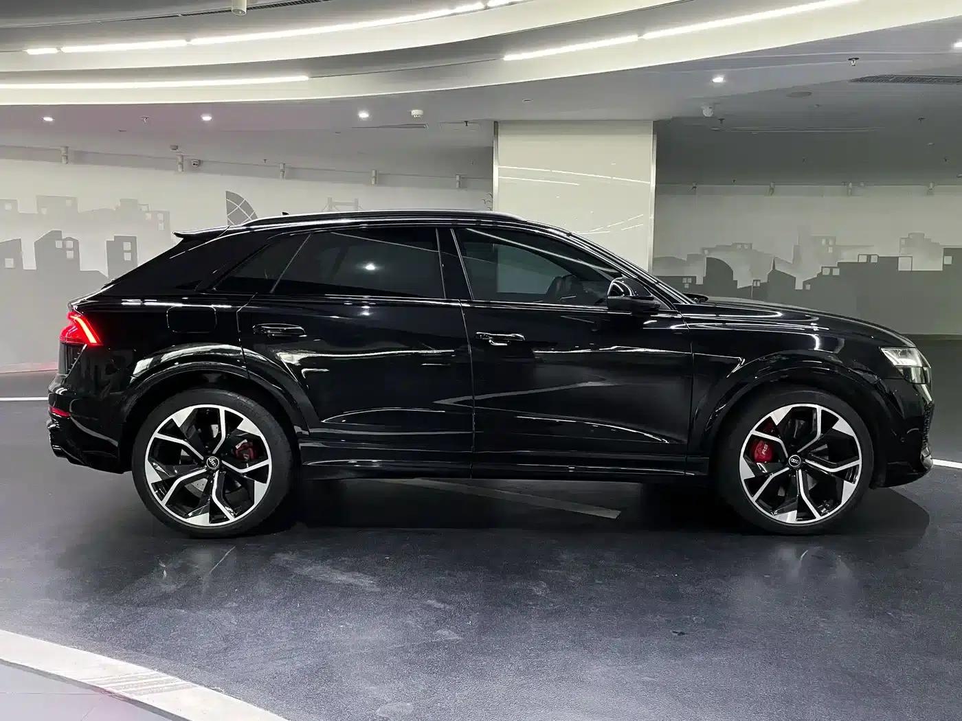 2022 Audi RS Q8 4.0T — миниатюра 6