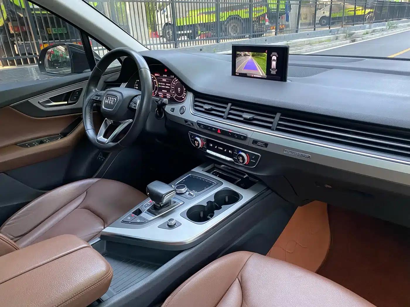 Audi Q7 PHEV 2019 55 e-tron — миниатюра 22