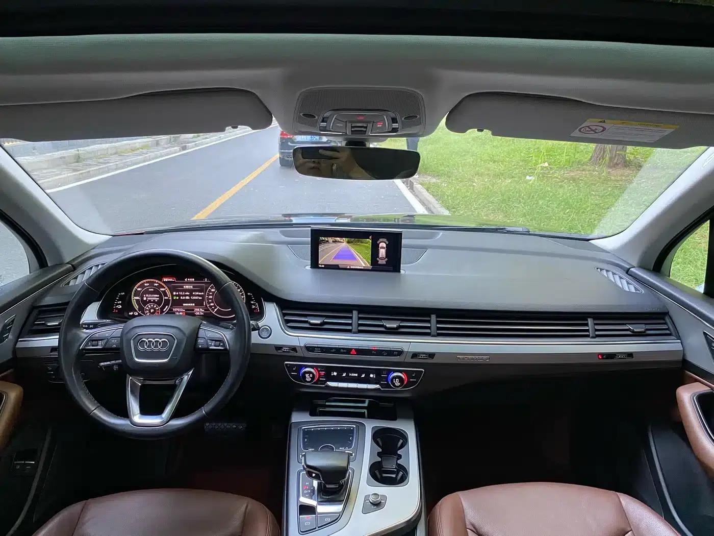 Audi Q7 PHEV 2019 55 e-tron — миниатюра 5