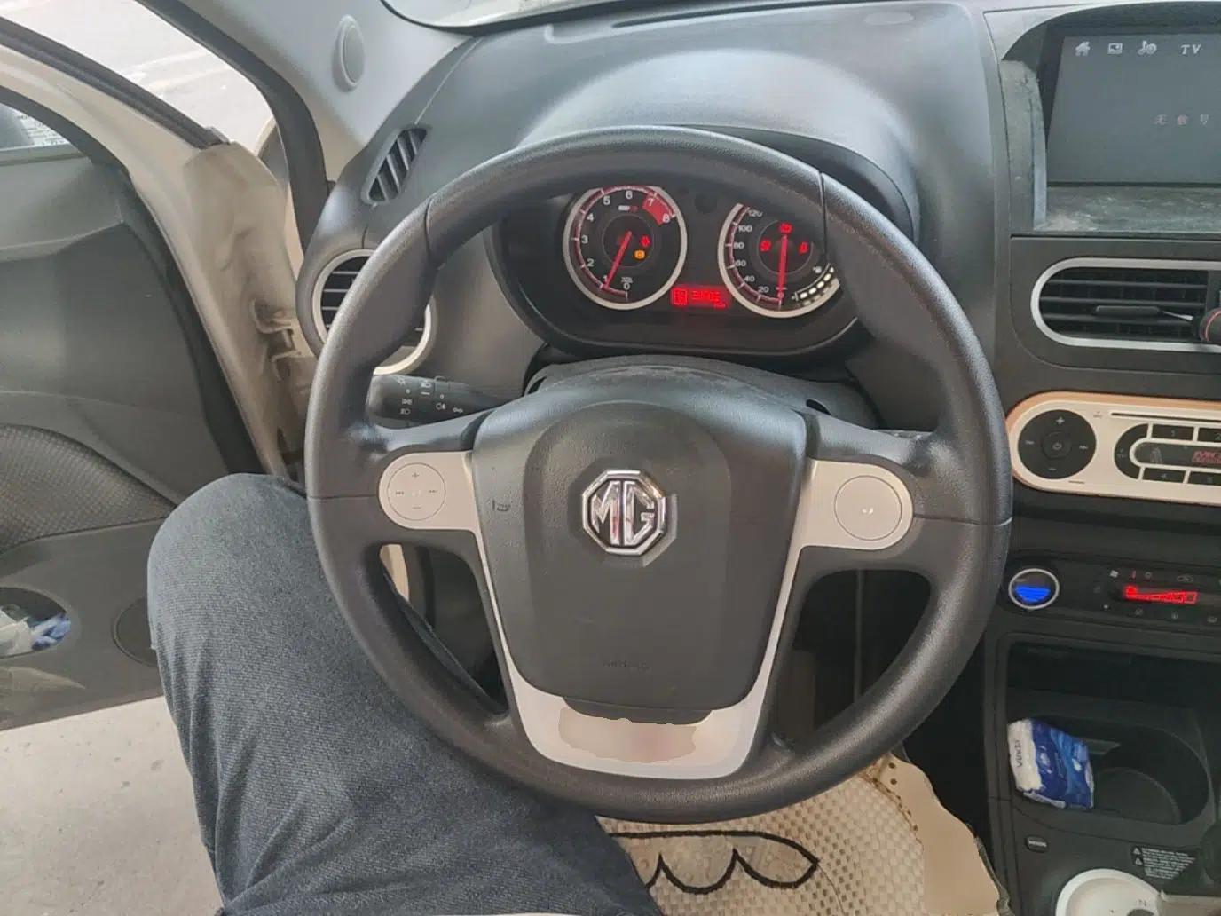 MG 3 2014 1.5L AMT Elite Edition — миниатюра 14