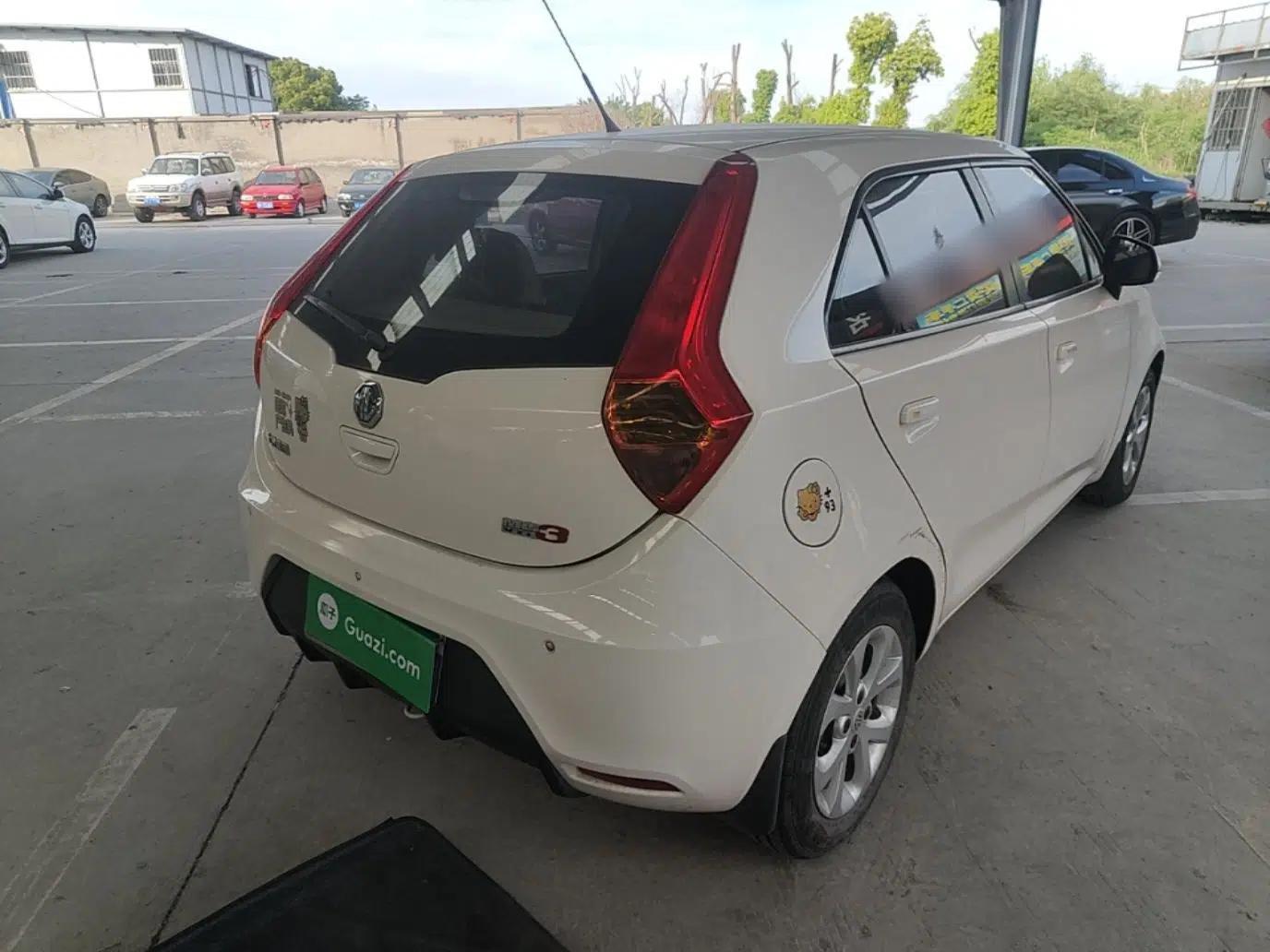 MG 3 2014 1.5L AMT Elite Edition — миниатюра 6