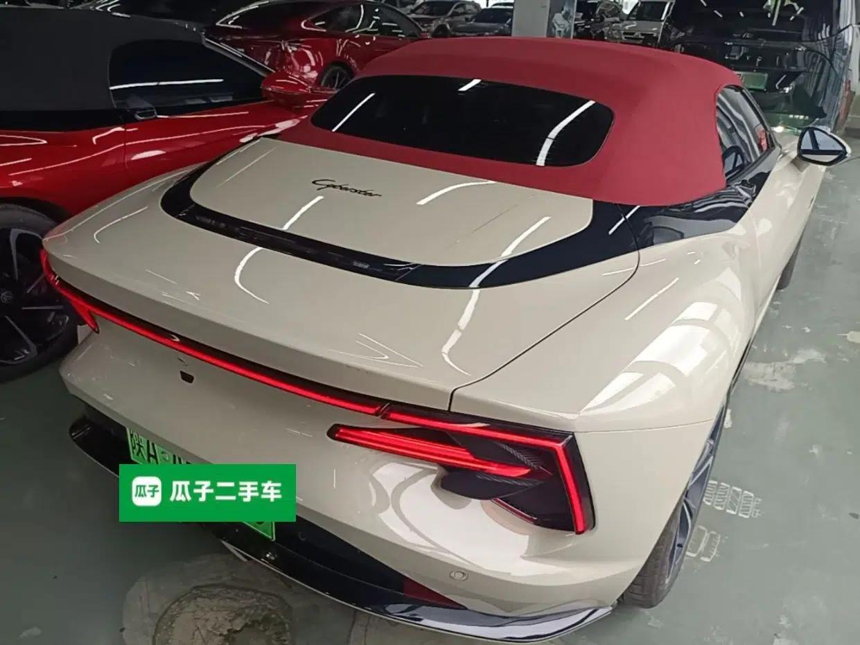 MG Cyberster 2024 520 km Legendary All-Wheel-Drive Red Canopy Version — миниатюра 6