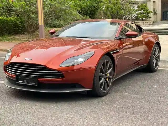 Aston Martin DB11 2019 4.0T V8 Coupe
