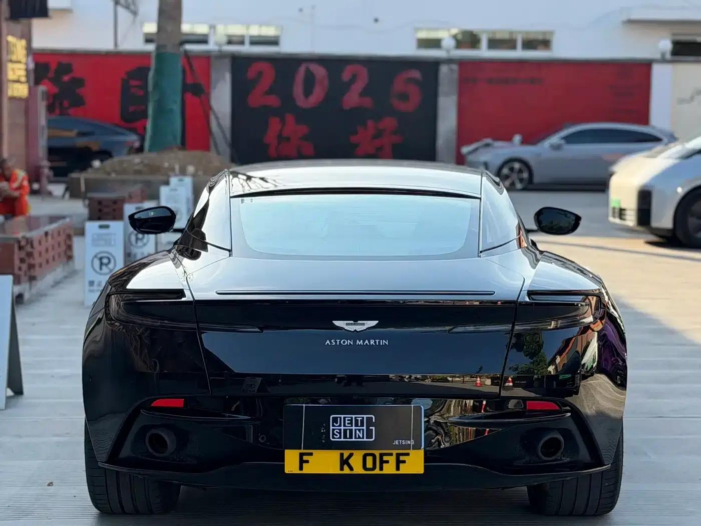 Aston Martin DB11 2019 4.0T V8 Coupe — миниатюра 3