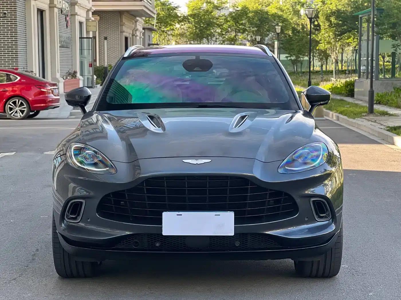 2023 Aston Martin DBX 4.0T V8 — миниатюра 2