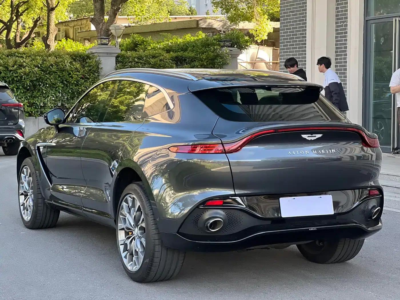 2023 Aston Martin DBX 4.0T V8 — миниатюра 4
