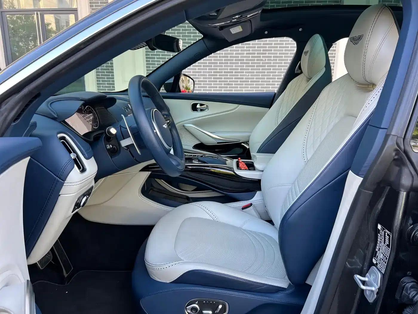 2023 Aston Martin DBX 4.0T V8 — миниатюра 10