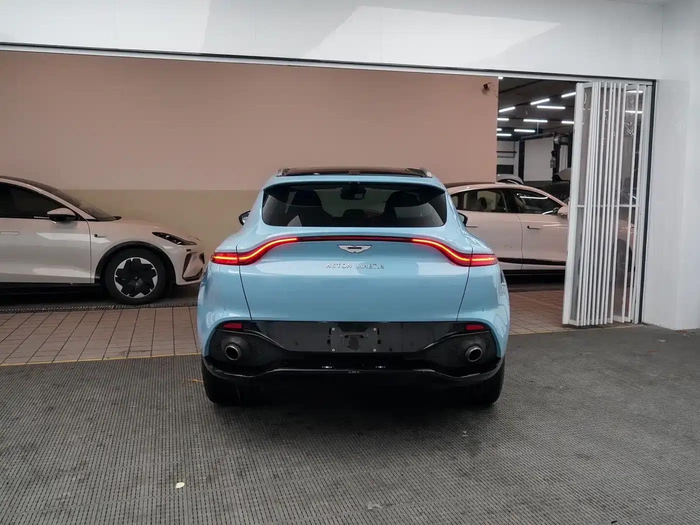 Aston Martin DBX 2022 3.0T STRAIGHT-SIX — миниатюра 4