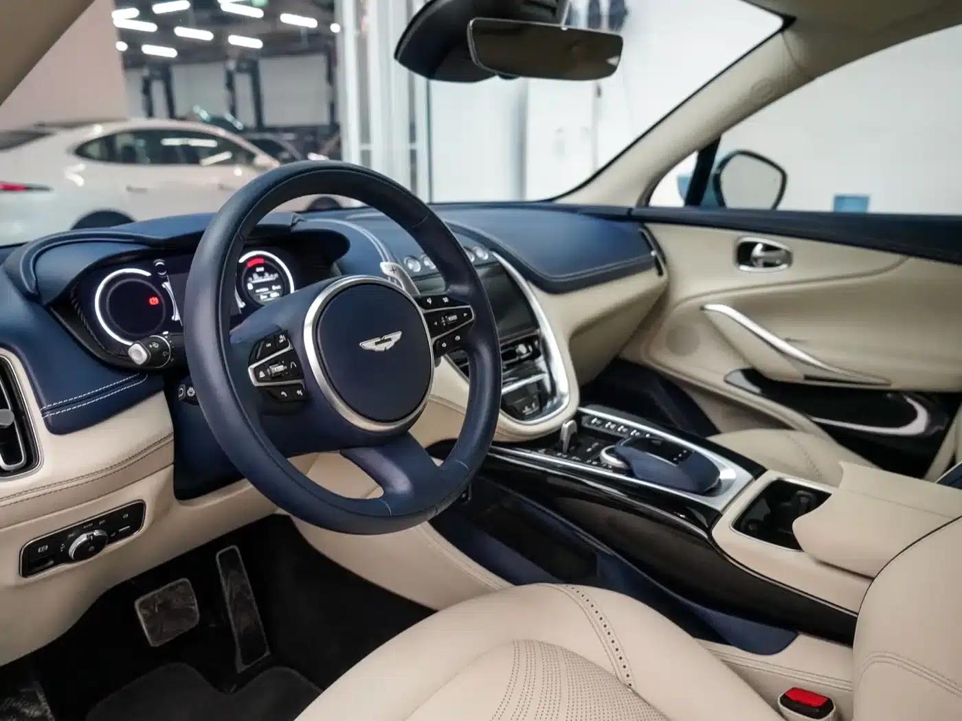 Aston Martin DBX 2022 3.0T STRAIGHT-SIX — миниатюра 6