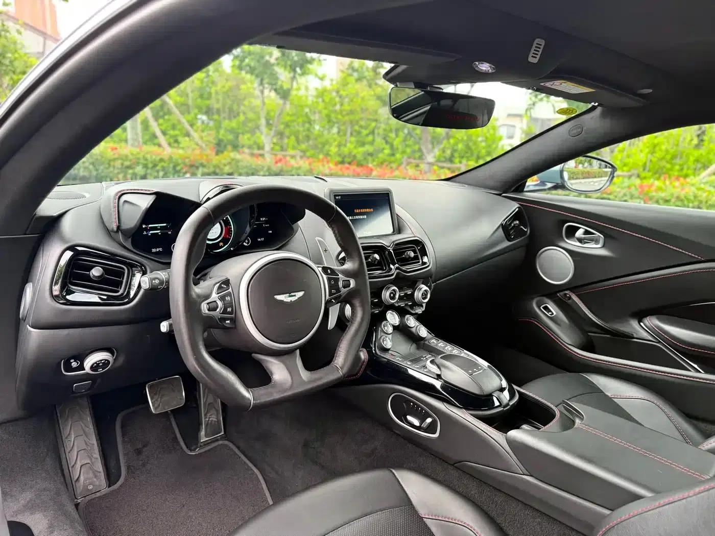 2018 V8 Vantage 4.0T V8 Coupe — миниатюра 4