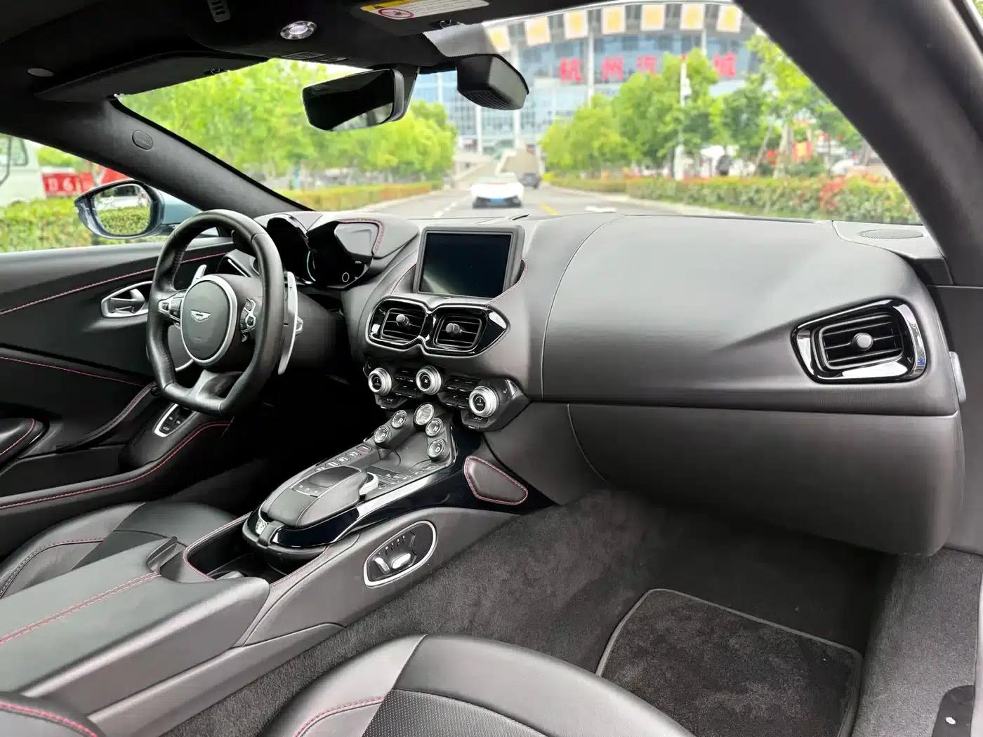 2018 V8 Vantage 4.0T V8 Coupe — миниатюра 6