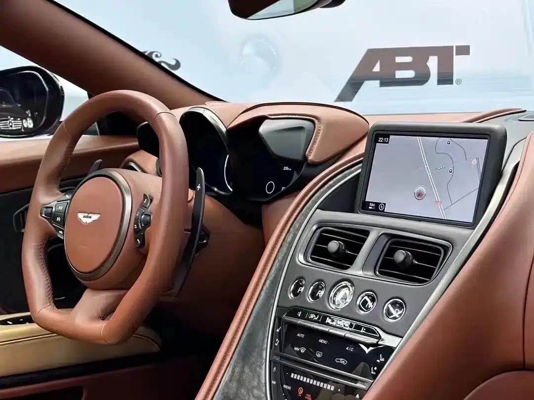 2020 Aston Martin DBS Superleggera V12 Volante — миниатюра 5