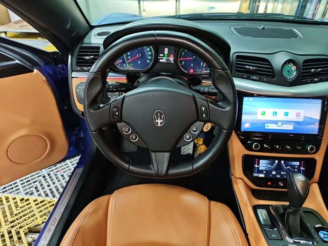 Maserati GranTurismo 2013 4.7L Sport Automatic — миниатюра 11