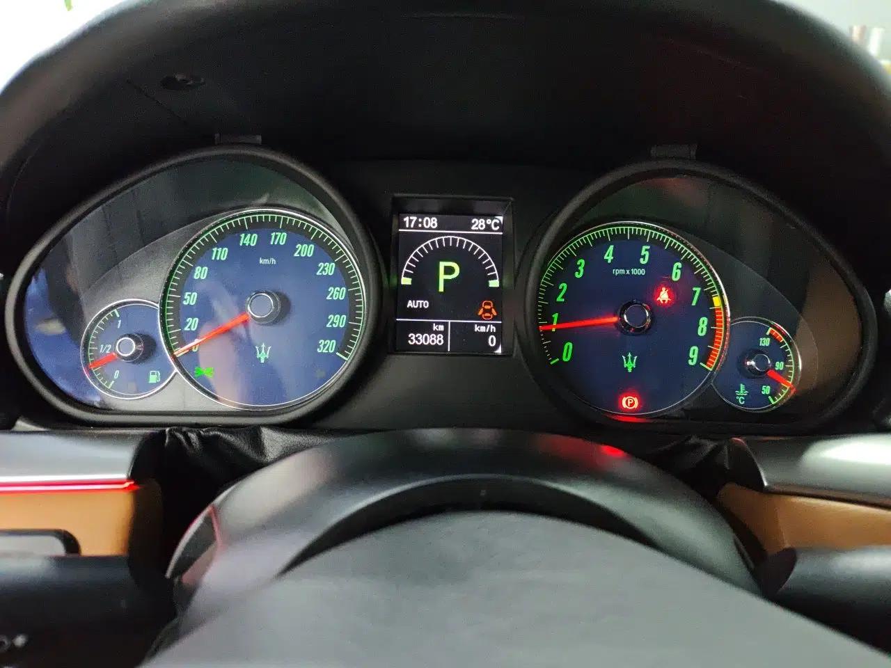 Maserati GranTurismo 2013 4.7L Sport Automatic — миниатюра 12