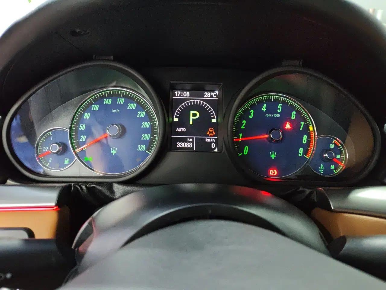 Maserati GranTurismo 2013 4.7L Sport Automatic — миниатюра 13