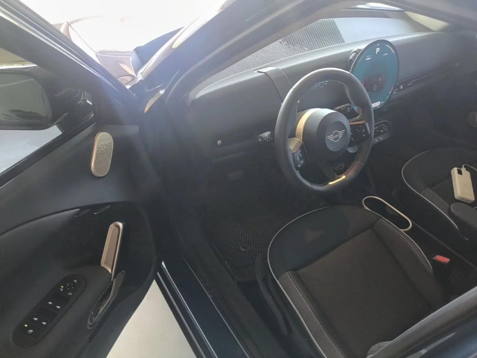 MINI Electric ACEMAN 2024 E Classic Edition — миниатюра 19