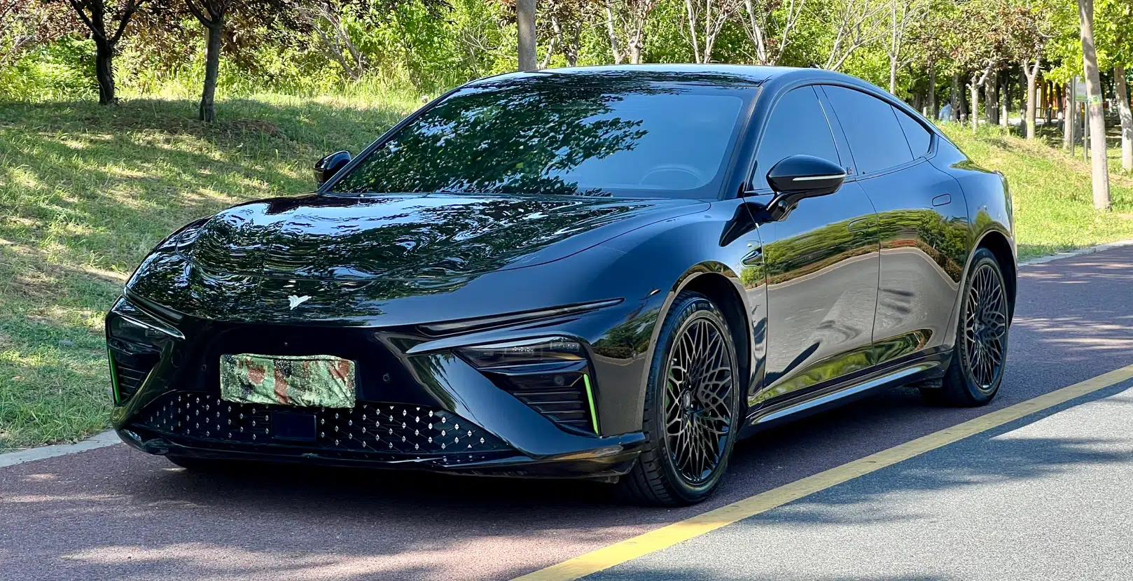 NETA S 2022 All-Electric 650 km Four-Wheel Drive Flagship Edition — миниатюра 1