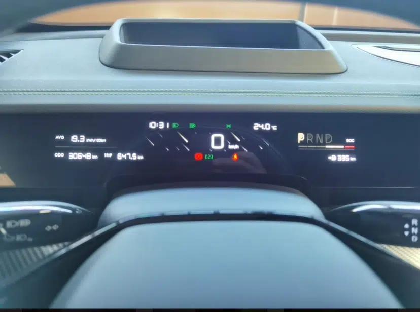 NETA S 2022 All-Electric 650 km Four-Wheel Drive Flagship Edition — миниатюра 12