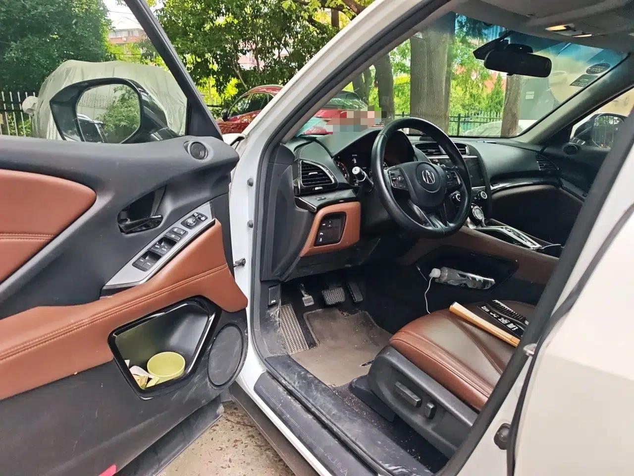 Acura CDX 2016 1.5T Two-Wheel Drive Deluxe Edition — миниатюра 17