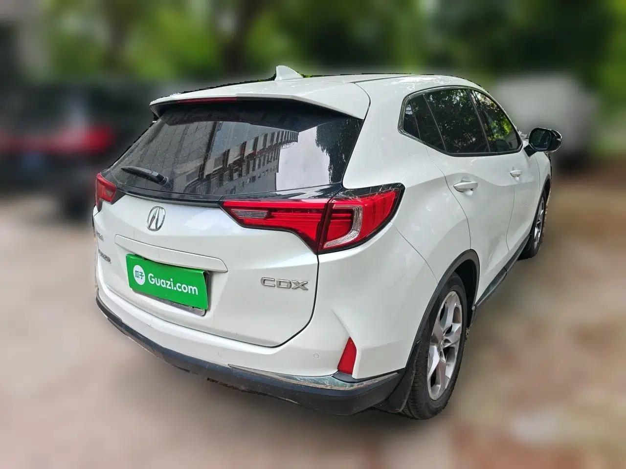 Acura CDX 2016 1.5T Two-Wheel Drive Deluxe Edition — миниатюра 6