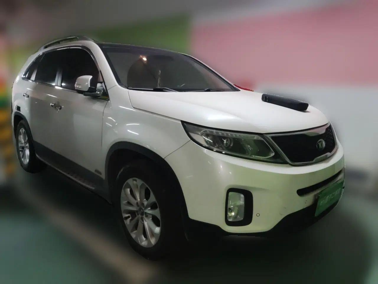 Kia Sorento 2013 2.4L 7-Seater Gasoline Comfort Version China IV Standard — миниатюра 3