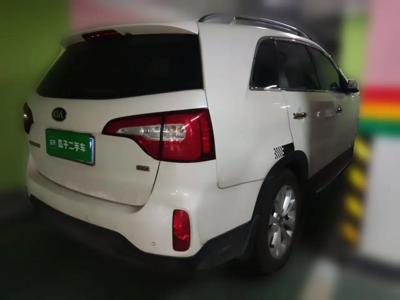 Kia Sorento 2013 2.4L 7-Seater Gasoline Comfort Version China IV Standard — миниатюра 6