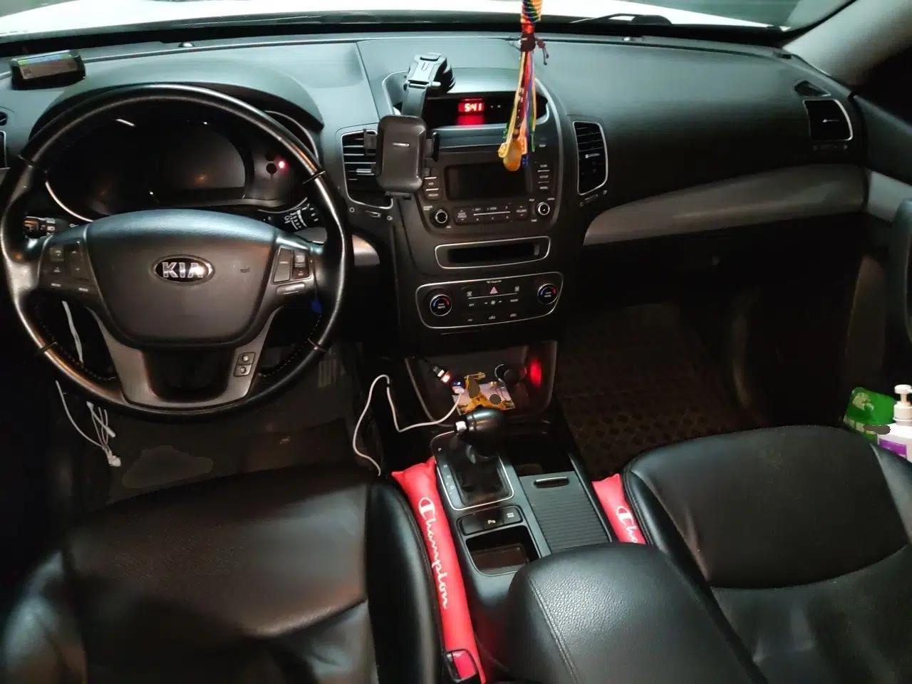 Kia Sorento 2013 2.4L 7-Seater Gasoline Comfort Version China IV Standard — миниатюра 10
