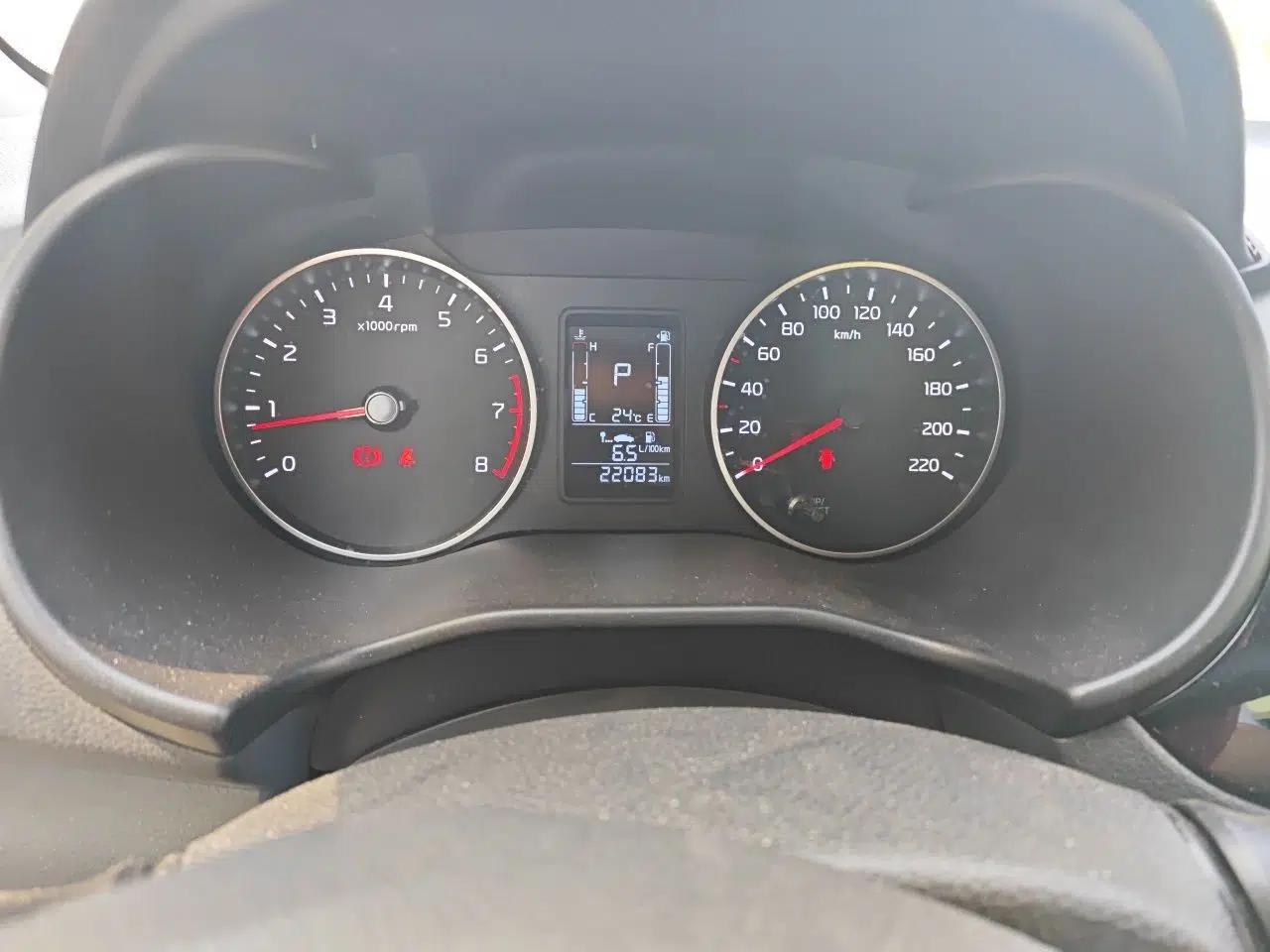 Kia Pegas 2020 Revised Version 1.4L Automatic Comfortable with Sunroof — миниатюра 10
