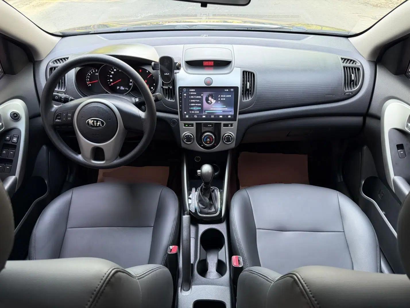 Kia Forte 2014 1.6L AT GL — миниатюра 13