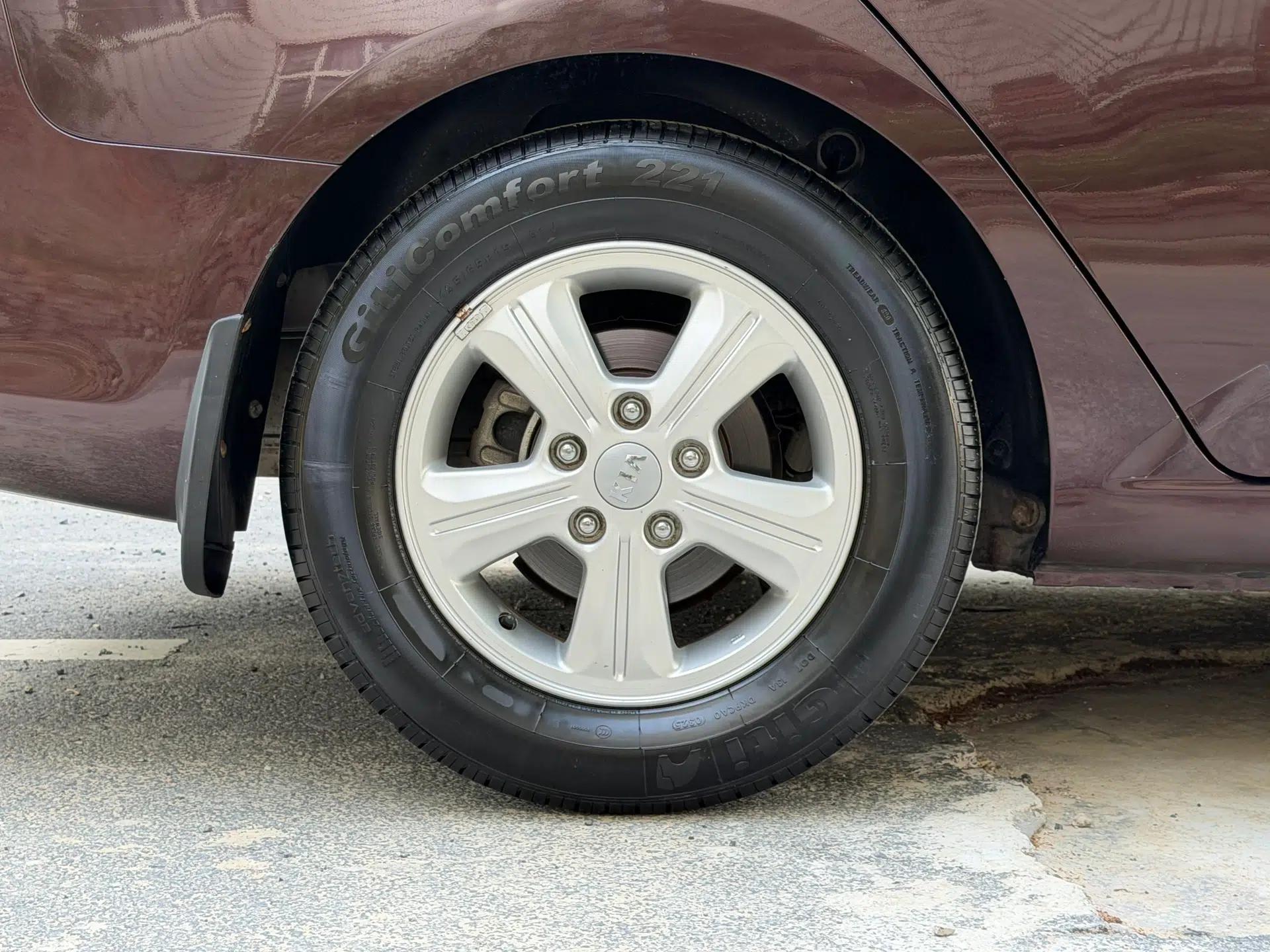 Kia Forte 2014 1.6L AT GL — миниатюра 10