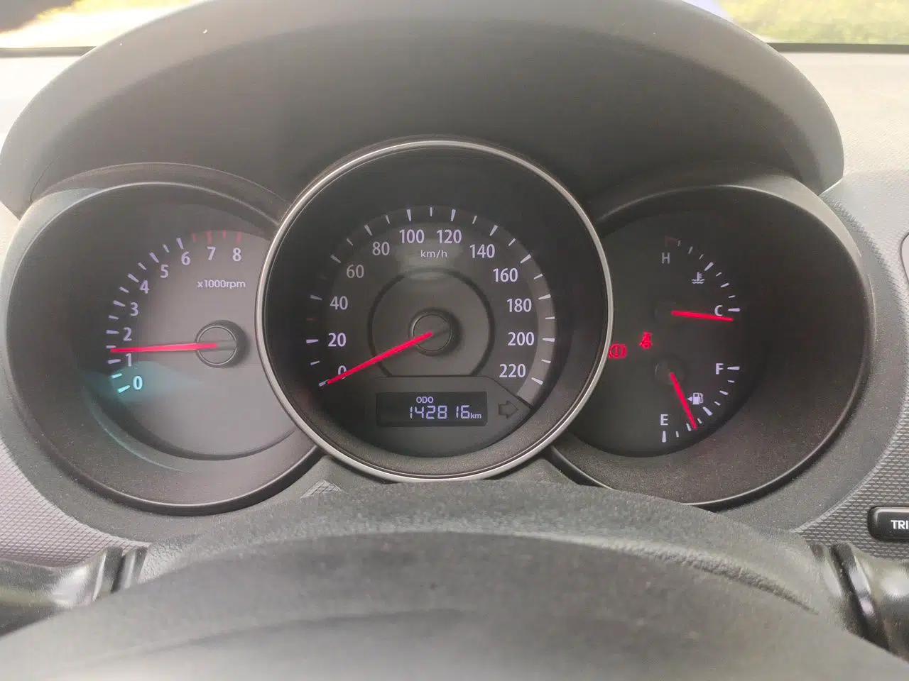 Kia Forte 2014 1.6L MT GL — миниатюра 12