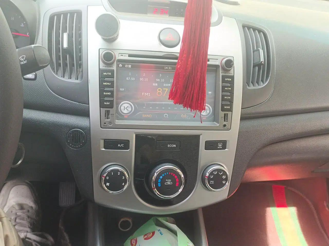 Kia Forte 2014 1.6L MT GL — миниатюра 14