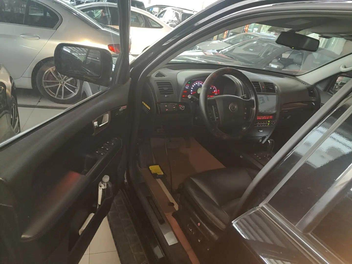 Kia Borrego 2015 3.8L Luxury Edition China IV — миниатюра 19