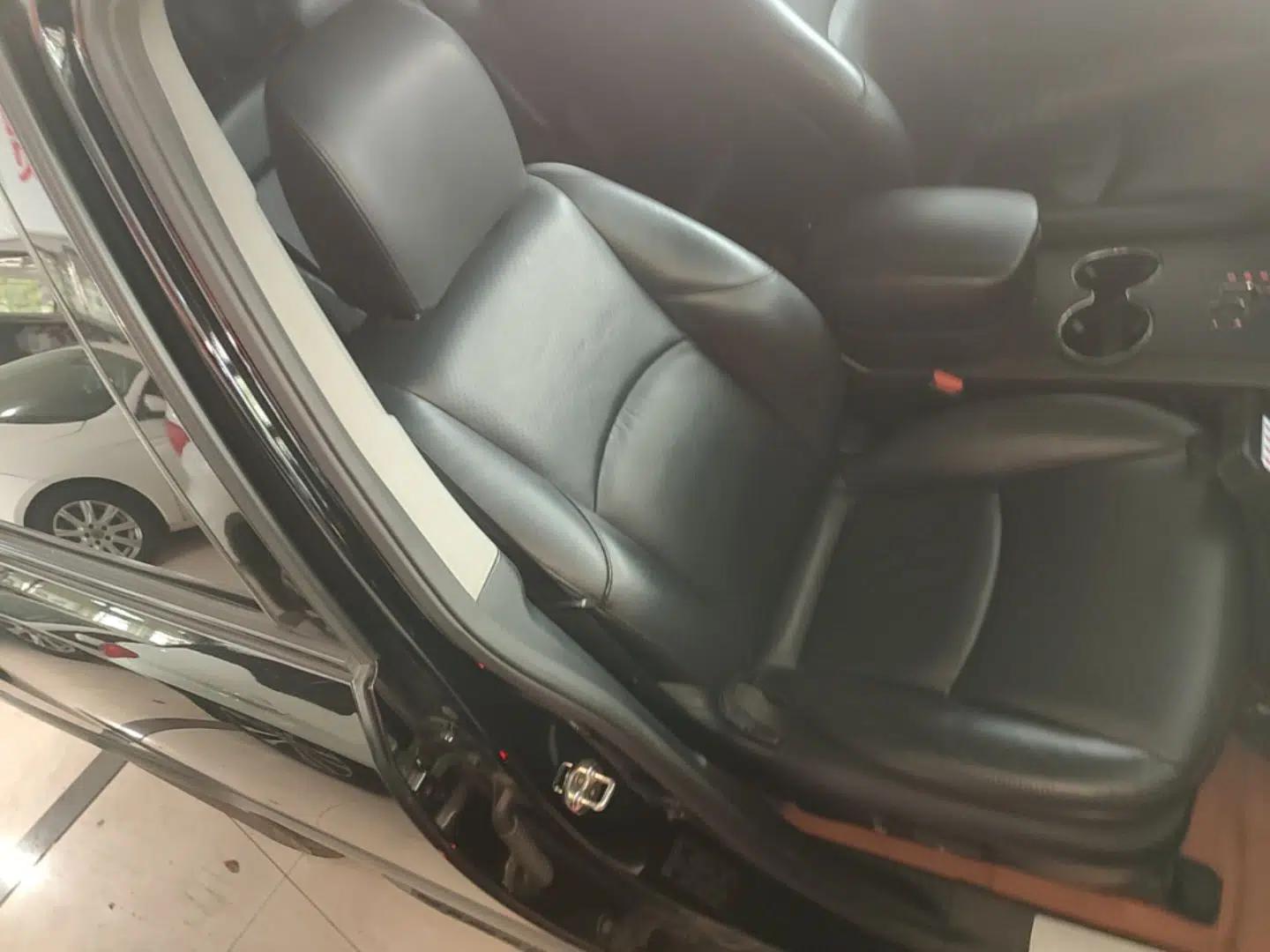 Kia Borrego 2015 3.8L Luxury Edition China IV — миниатюра 23