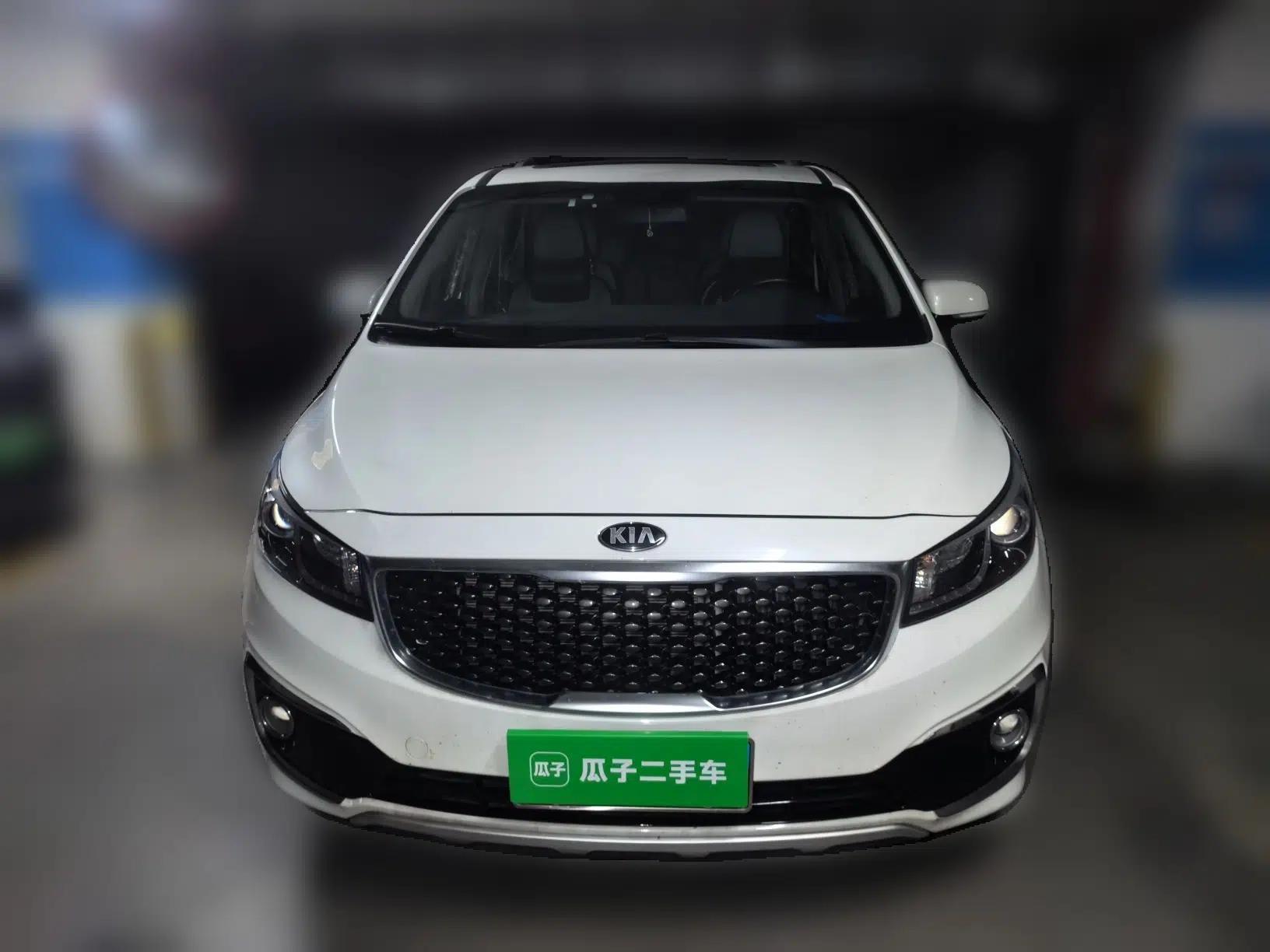 Kia Carnival 2017 2.2T Luxury Edition China V Standard — миниатюра 2