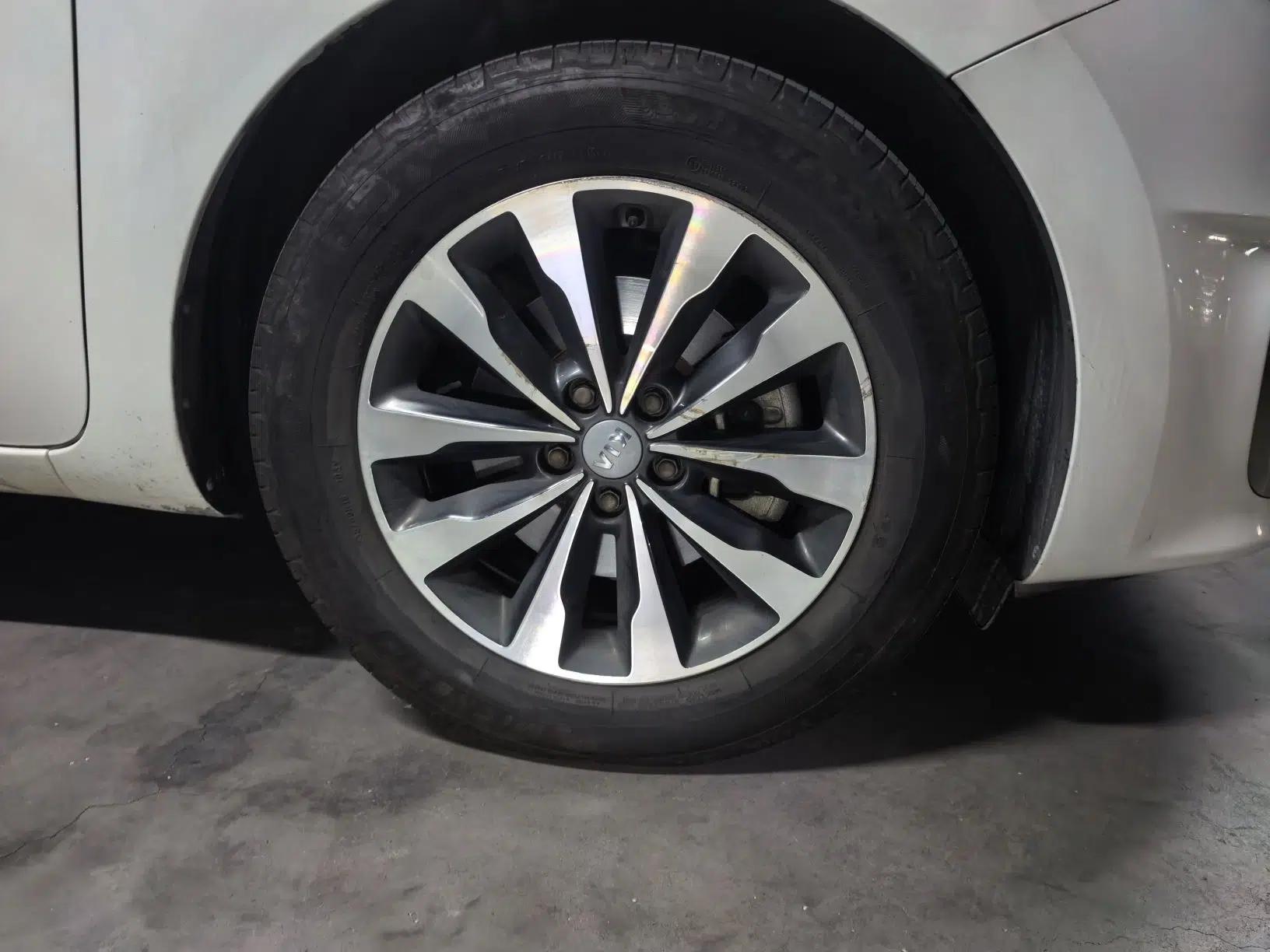 Kia Carnival 2017 2.2T Luxury Edition China V Standard — миниатюра 8